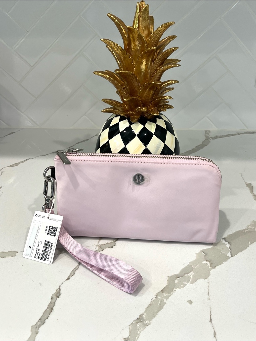 NWT LULULEMON CURVED WRISTLET